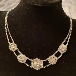 Versona silver coloured cubic zirconia necklace NWT